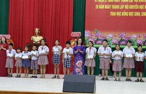 Hội khuyến học H.Trảng Bom trao 410 suất học bổng