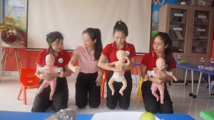 Những cách sơ cấp cứu hóc dị vật