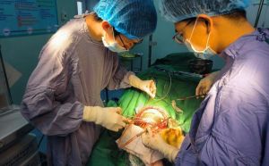 Tạo hình huyết khối sọ bằng lưới Titanium 3D cho bệnh nhân bị chấn thương sọ não phức tạp