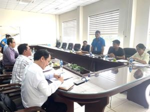 Encouraging textile and garment enterprises to participate in group agreements