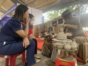 Phát huy giá trị văn hóa trong phát triển kinh tế - xã hội