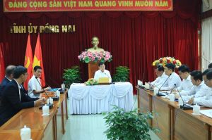 Provincial Party Secretary meets the working group from Donacoop Company