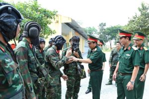 Thi đua luyện giỏi, rèn nghiêm