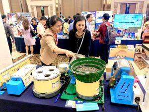 同奈发展调制制造工业