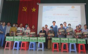 Công ty TNHH Posco VST tổ chức Hội chợ từ thiện cho người nghèo