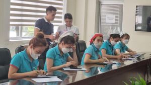 Giá điện tăng, nhiều công nhân ở trọ lo lắng