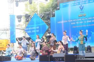 55 sinh viên Lào, Campuchia tham gia ngày hội giao lưu