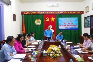 Thi đua thực hiện nhiệm vụ chính trị tại các cơ quan, đơn vị, doanh nghiệp