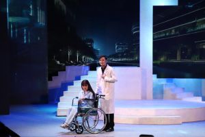 Công diễn vở cải lương Ánh nhật nguyệt