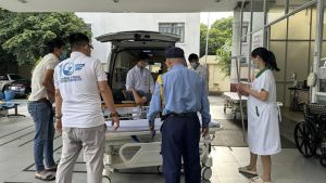 Cấp cứu một bệnh nhân bị bị vết thương đâm thấu bụng phức tạp