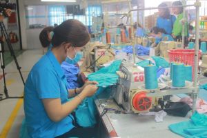 Vượt khó, duy trì việc làm cho người lao động