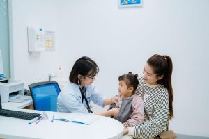 Tăng giải pháp để sớm có đủ vaccine trong Chương trình tiêm chủng mở rộng