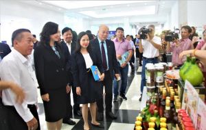 Tận dụng cơ hội - vững bước tiến mới trong hoạt động xuất, nhập khẩu