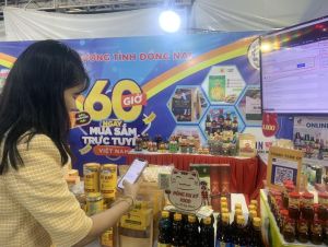 Thanh toán không tiền mặt đã thành thói quen của người dân