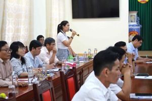 Quan tâm hơn nữa đến chế độ, chính sách cho đội ngũ người hoạt động không chuyên trách