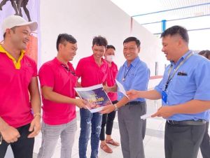 Các doanh nghiệp thông báo kế hoạch thưởng Tết và chăm lo Tết cho người lao động