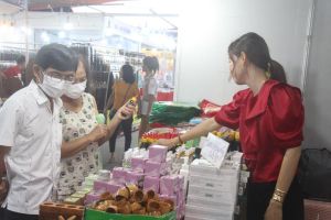 Nhiều hoạt động tại hội chợ mua sắm cuối năm 2023