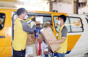 Doanh thu dịch vụ bưu chính, chuyển phát tăng 12,3%