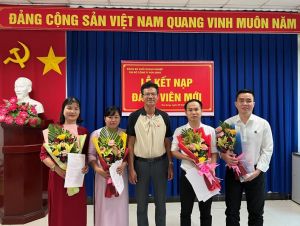 Năm 2024: Tỉnh ủy giao chỉ tiêu kết nạp đảng viên cho các đảng bộ trực thuộc tỉnh là 2.675 đảng viên