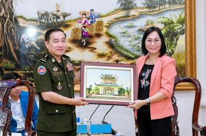 Đoàn Tổng Cục Dịch vụ quốc phòng Quân đội Hoàng gia Campuchia chúc Tết Lãnh đạo tỉnh