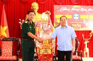 Trung tướng Nguyễn Trường Thắng thăm, chúc Tết tại Đồng Nai