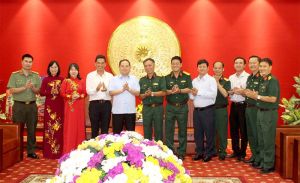 Phó Bí thư Tỉnh ủy Quản Minh Cường thăm, chúc Tết các đơn vị quân đội tại TP.HCM