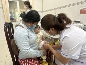 Tập trung tiêm bù, tiêm nhắc lại các mũi vaccine trong Chương trình tiêm chủng mở rộng cho trẻ