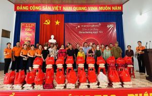 Ngân hàng Kiên Long tặng quà tết cho 200 hộ gia đình có hoàn cảnh khó khăn