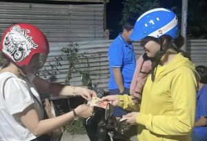 Đa dạng mô hình tạo kinh phí chăm lo Tết