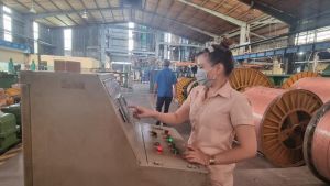 Nâng cao phúc lợi, giữ chân công nhân gắn bó