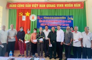 Lo Tết cho đồng bào dân tộc thiểu số