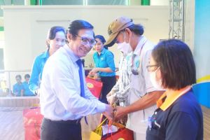 Đảm bảo an sinh để người lao động gắn bó địa phương