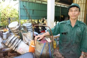 Thợ cạo mủ được tôn vinh người tốt việc tốt
