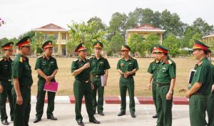 Tư lệnh Quân đoàn 4 kiểm tra công tác chuẩn bị tiếp nhận chiến sĩ mới tại Đồng Nai