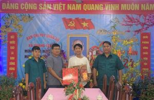 Đảng viên trẻ tình nguyện nhập ngũ