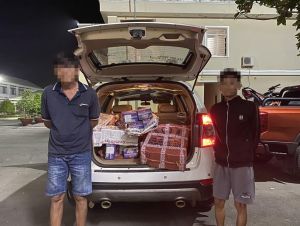 Bắt tạm giam 2 đối tượng buôn bán cả trăm kg pháo nổ