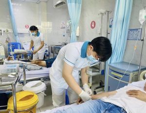 Đảm bảo công tác khám, chữa bệnh, phòng chống dịch bệnh trong những ngày nghỉ Tết Nguyên đán 2024