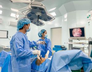 Điều trị thành công cho bệnh nhân bị yếu liệt 2 chân