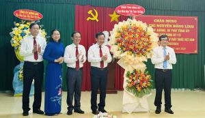 Thư chúc mừng của Tỉnh ủy - HĐND - UBND - Ủy ban MTTQ Việt Nam tỉnh Đồng Nai gửi toàn thể công chức, viên chức ngành Y tế