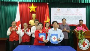 UBND tỉnh, Ủy ban MTTQ Việt Nam tỉnh và Hội Chữ thập đỏ tỉnh ký kết chương trình phối hợp thực hiện công tác