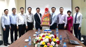 The Secretary of the Provincial Party Committee visited and wished businesses a happy new year