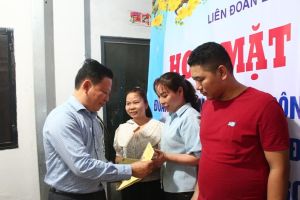 Nhiều chương trình ý nghĩa chăm lo tết cho người lao động