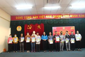 Đảm bảo người lao động nào cũng có Tết