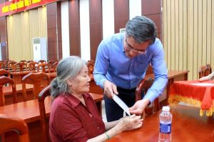 Long Thành trao 31 ngàn phần quà cho gia đình chính sách, người khó khăn