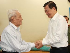 Đầu năm, đón niềm vui tuổi mới