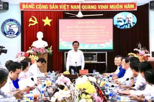 Bí thư Tỉnh ủy làm việc về công tác xây dựng Đảng tại Trường Đại học Đồng Nai