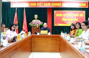 Nhiều nhóm vấn đề thuộc lĩnh Bộ vực tài chính và Bộ Ngoại giao được chất vấn và trả lời chất vấn