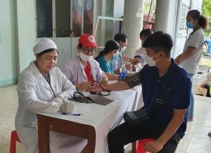 Phát động chiến dịch “Lễ hội xuân hồng” và “Triệu bước chân nhân Ái”