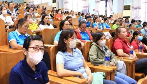 Gần 400 hội viên phụ nữ H.Nhơn Trạch dự Hội nghị “ Chăm sóc sức khoẻ sinh sản và đồng hành với con trong học tập”