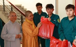 Tích cực với việc đời